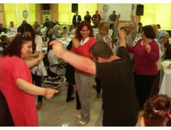 ENGELLİLER HAFTASI İLE ANNELER GÜNÜ BİRLİKTE KUTLANDI