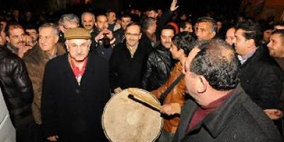 BAŞKAN ZİHNİ ŞAHİN: HALKIMIZA BİZ VARSAK SİZ VARSINIZ DİYENLERE HALKIMIZ CEVAP VERİYOR