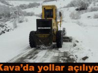 Kavak'da kardan kapanan yollar açılıyor