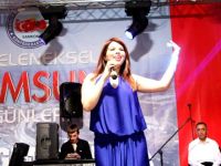 ŞEYDA KARADENİZ KONSERLERİNDE BÜYÜK İLGİ GÖRÜYOR