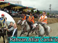Rahvan Atlar Canik'te Yarıştı