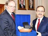Başkan Zihni Şahin'den AB heyetine 'Cumhurbaşkanı Erdoğan' uyarısı