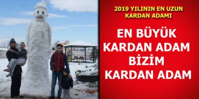 İlgi Odağı Olan Dev Kardan Adam
