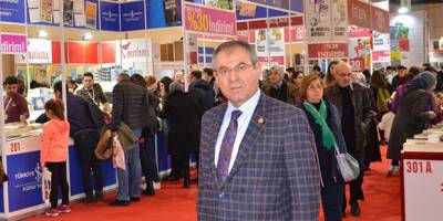 ZEYBEK;KİTAP OKUMAK AYDINLIKTIR