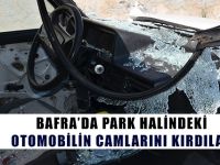 Bafra’da Park Halindeki Otomobilin Camlarını Kırdılar
