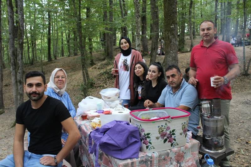 BAFRA OZAN KÖYÜ DERNEĞİ  4. GELENEKSEL PİKNİK ŞÖLENİNDE  BAFRALILAR BULU 7
