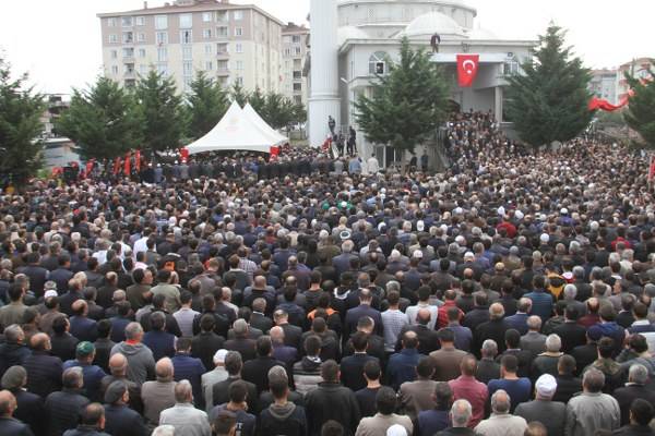 Şehit Mutlu Can Meşeci Son Yolculuğuna Uğurlandı 12