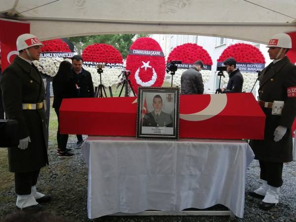 Şehit Mutlu Can Meşeci Son Yolculuğuna Uğurlandı 27
