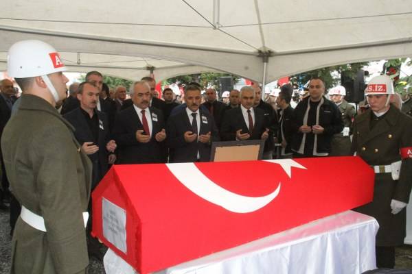 Şehit Mutlu Can Meşeci Son Yolculuğuna Uğurlandı 6