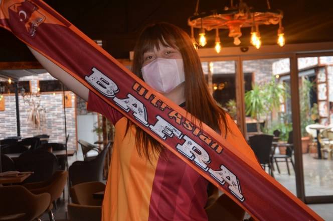 Lenf Kanseri Lise Öğrencisi Melike Gün'e Destek Verdiler 10