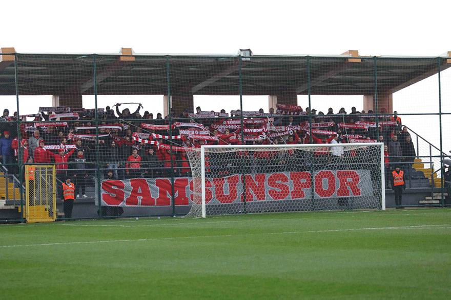 SAMSUNSPOR LİDERLİĞİNİ MANİSA'DA PERÇİNLEDİ 2