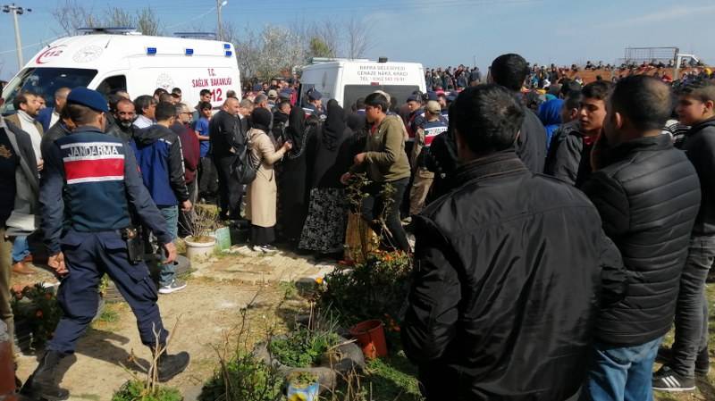 BAFRA'DA DEHŞET! EVİNDE BOĞAZI KESİLMİŞ BULUNDU 16