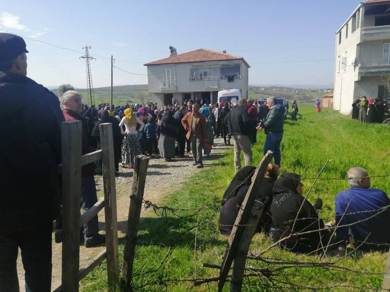 BAFRA'DA DEHŞET! EVİNDE BOĞAZI KESİLMİŞ BULUNDU 3