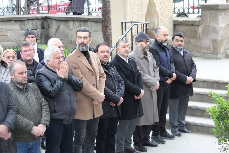 Şencan Güntekin Dualarla Son Yolculuğuna Uğurlandı 43