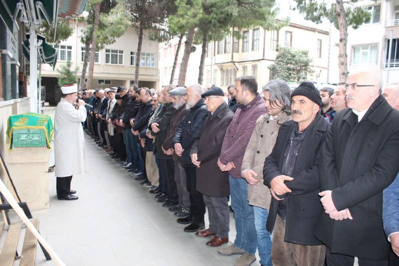 Şencan Güntekin Dualarla Son Yolculuğuna Uğurlandı 53