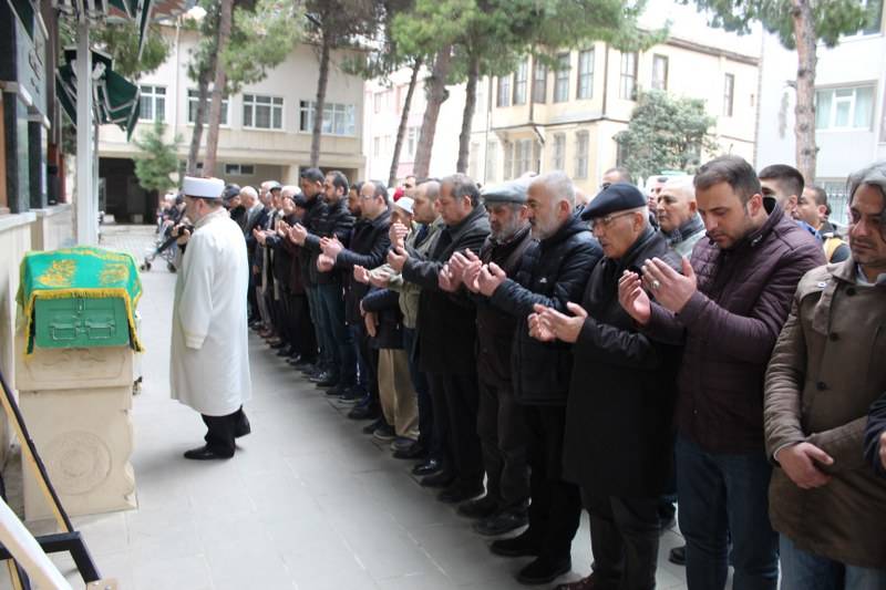 Şencan Güntekin Dualarla Son Yolculuğuna Uğurlandı 55