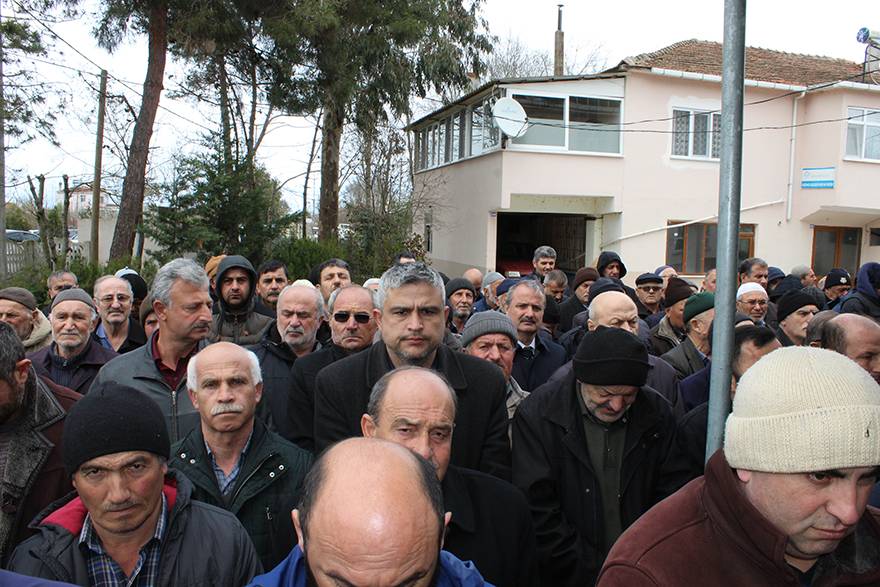 EMİNE BOZKURT DUALARLA DEFNEDİLDİ 19