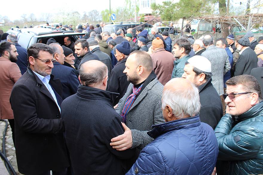 EMİNE BOZKURT DUALARLA DEFNEDİLDİ 26