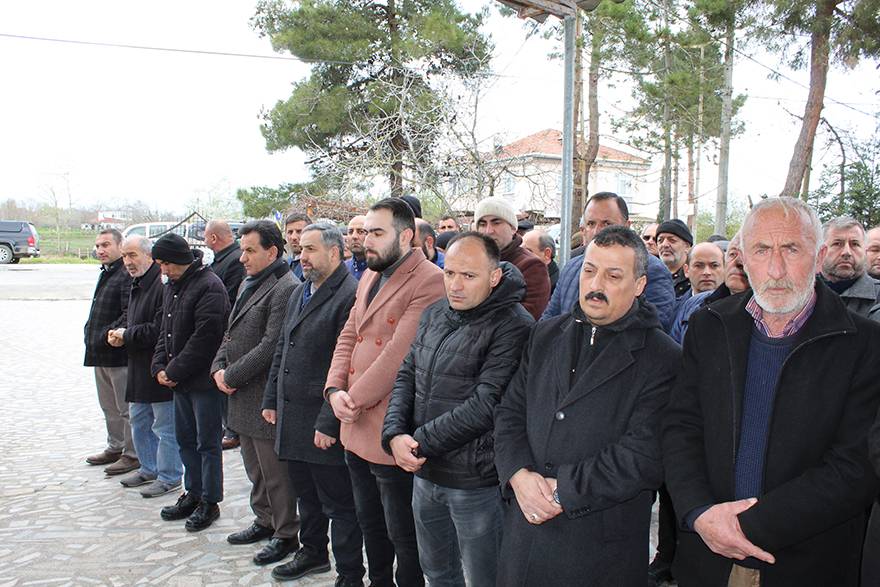 EMİNE BOZKURT DUALARLA DEFNEDİLDİ 4