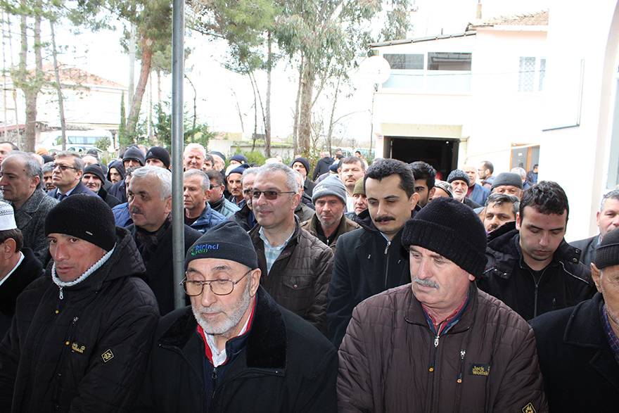 EMİNE BOZKURT DUALARLA DEFNEDİLDİ 6