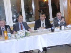 GAZETECİLER KENDİ GÜNLERİNİ KUTLADILAR