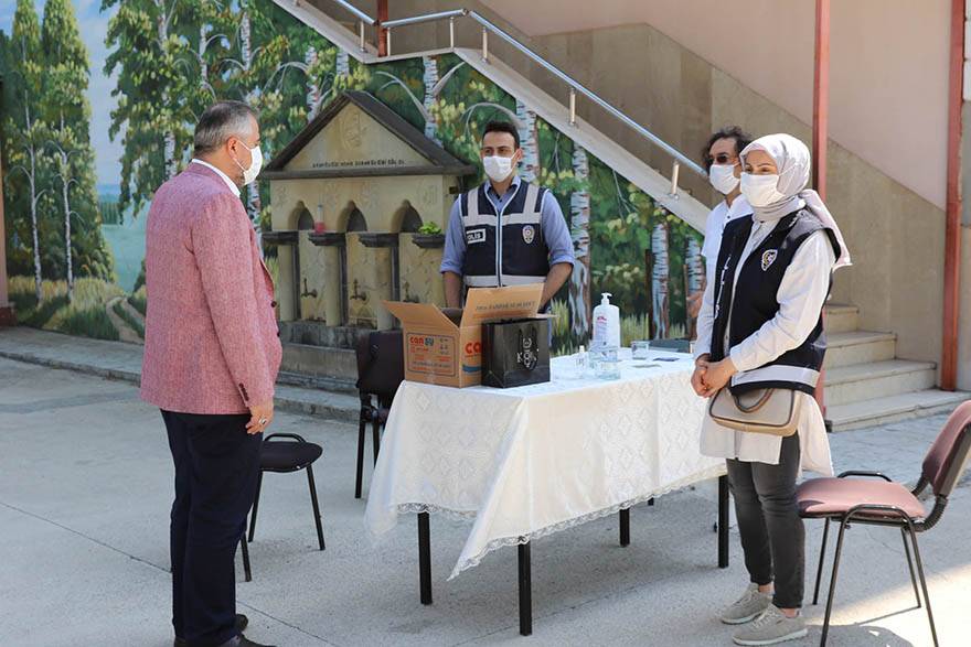 BAŞKAN KILIÇ, VELİLERİN LGS HEYECANINA ORTAK OLDU 14