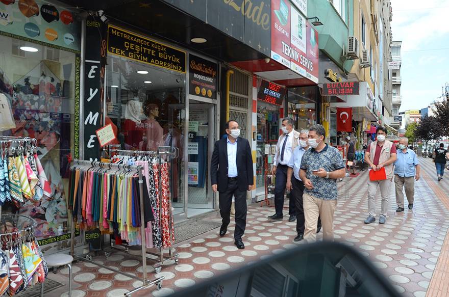 KAYMAKAM ERTÜRKMEN KORONA VİRÜS TEDBİRLERİNİ DENETLEDİ 10
