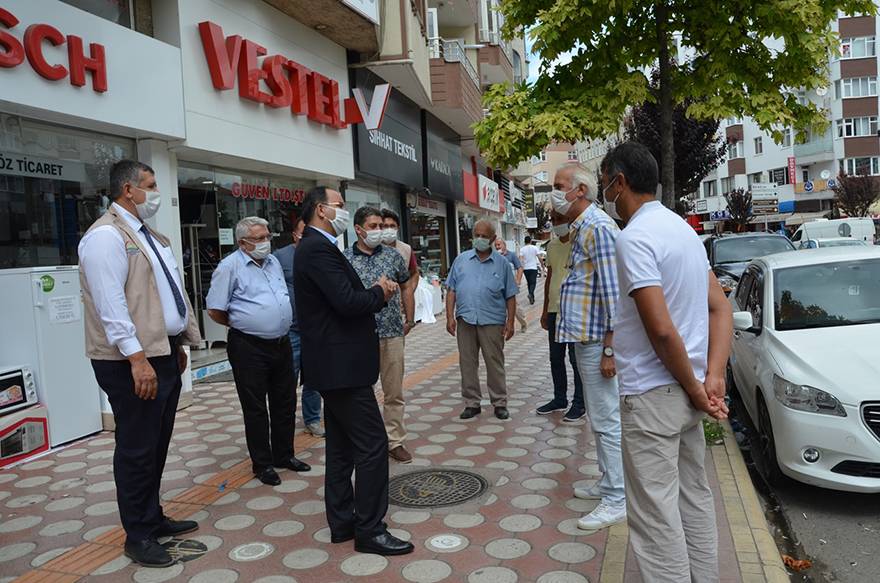 KAYMAKAM ERTÜRKMEN KORONA VİRÜS TEDBİRLERİNİ DENETLEDİ 11