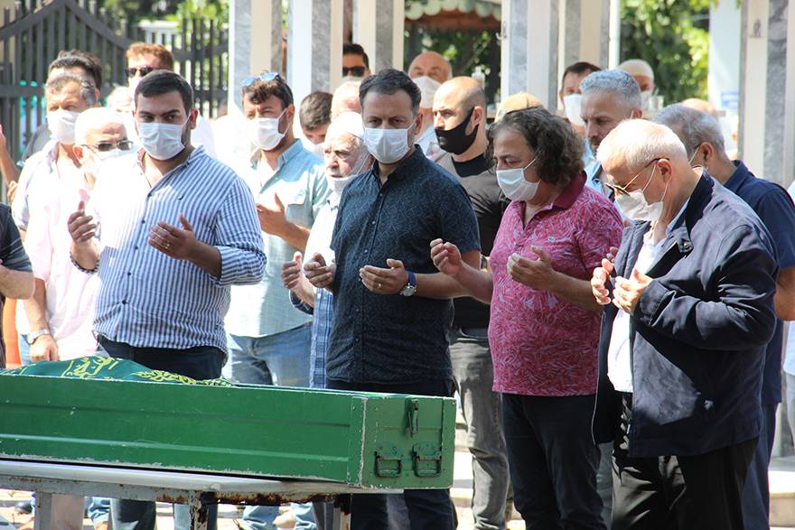 EKREM ATMACA DUALARLA DEFNEDİLDİ 36
