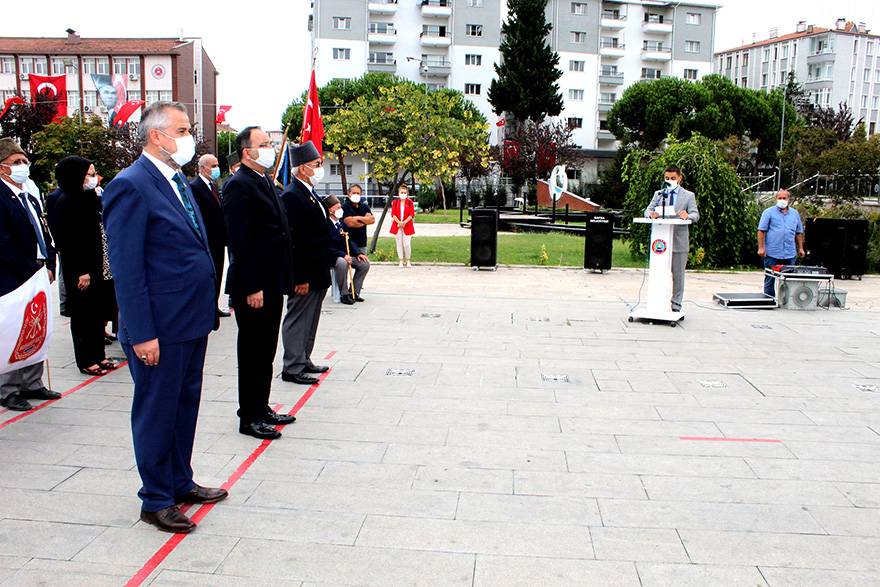 Bafra'da "19 Eylül Gaziler Günü" düzenlenen törenle kutla 1