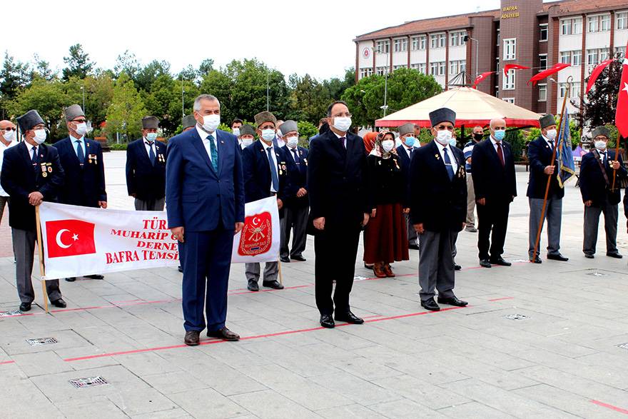 Bafra'da "19 Eylül Gaziler Günü" düzenlenen törenle kutla 2