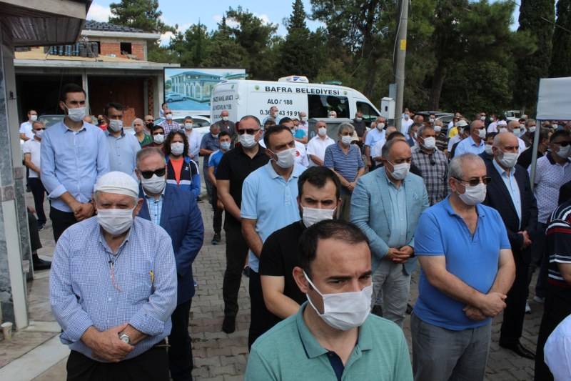 NEBAHAT ŞENOCAK DUALAR EŞLİĞİNDE DEFNEDİLDİ 19