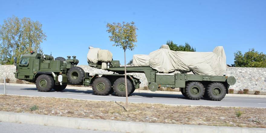 S-400'ler Bafra'dan geçti