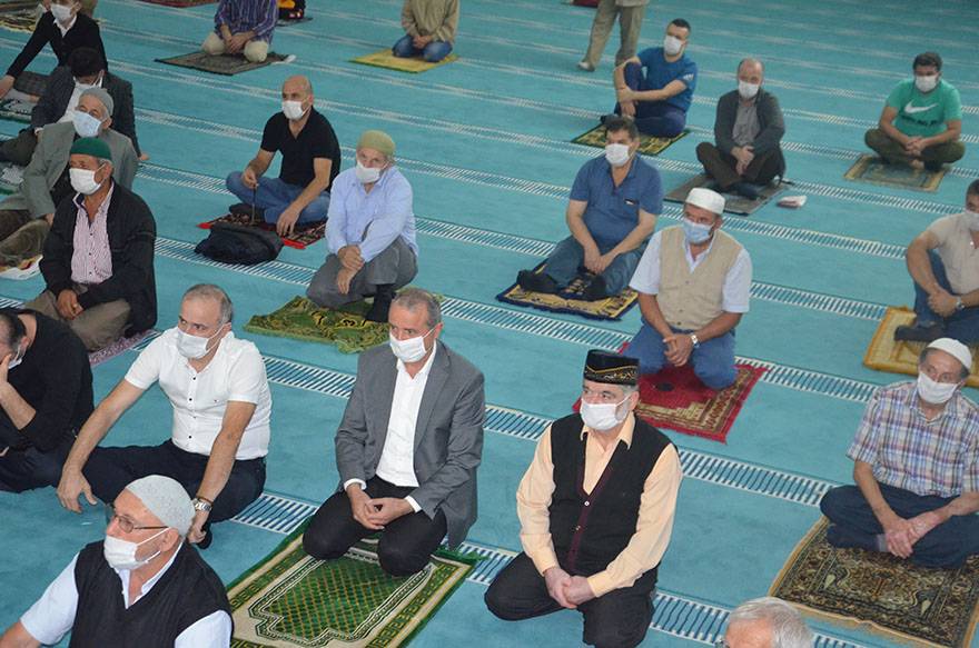 BAFRA'DA MEVLİT KANDİLİ KUTLANDI 10
