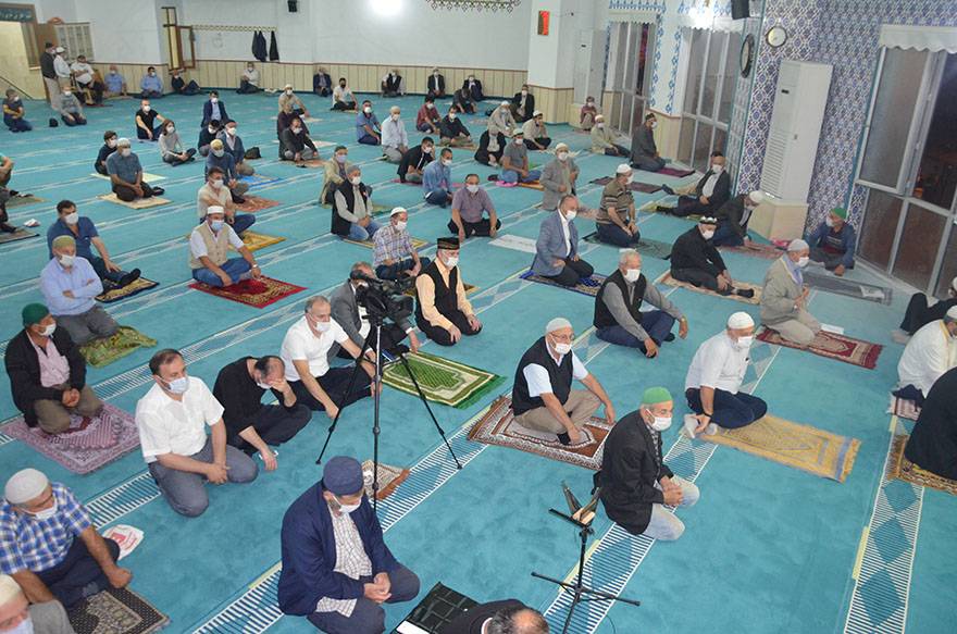 BAFRA'DA MEVLİT KANDİLİ KUTLANDI 8