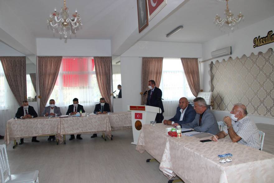 BELEDİYE BAŞKANI İLYAS ACAR MUHTARLAR İLE İSTİŞARE TOPLANTISI GERÇEKLEŞT 7