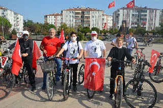 Bafra'da 97'nci yılında 'Cumhuriyet Bisiklet Turu' 10