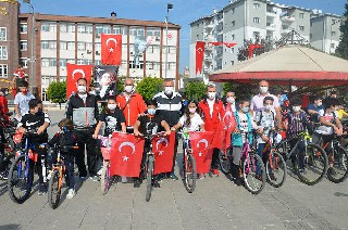 Bafra'da 97'nci yılında 'Cumhuriyet Bisiklet Turu' 2