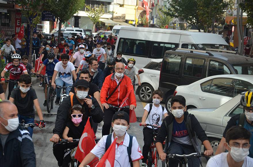 Bafra'da 97'nci yılında 'Cumhuriyet Bisiklet Turu' 26
