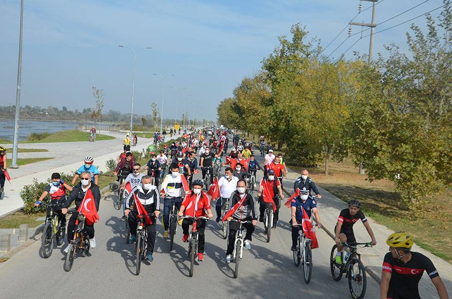 Bafra'da 97'nci yılında 'Cumhuriyet Bisiklet Turu' 39