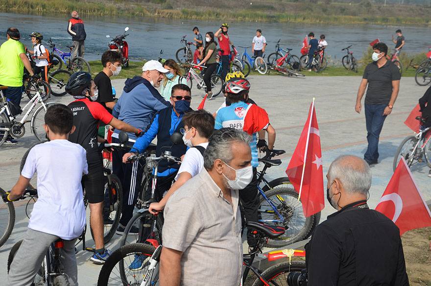 Bafra'da 97'nci yılında 'Cumhuriyet Bisiklet Turu' 42