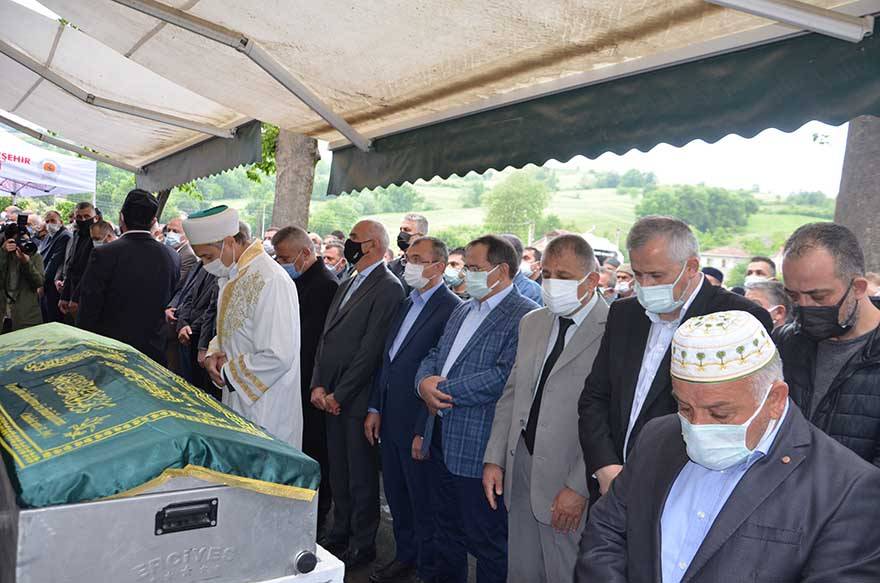 Başkan Acar'ın eşi dualarla son yolculuğuna uğurlandı 22