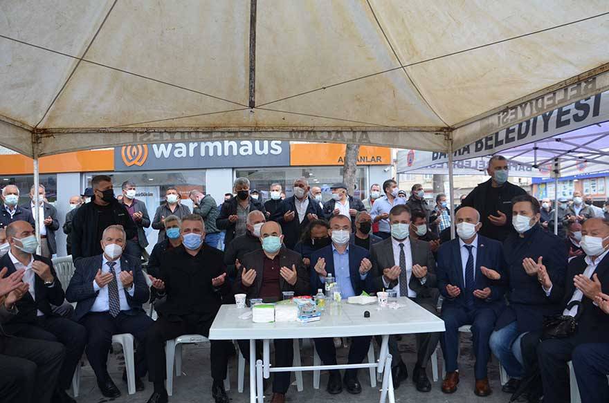 Başkan Acar'ın eşi dualarla son yolculuğuna uğurlandı 46
