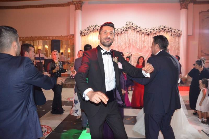 Bahar Gökhan Güngör Muhteşem Düğünle Dünyaevine Girdi 19