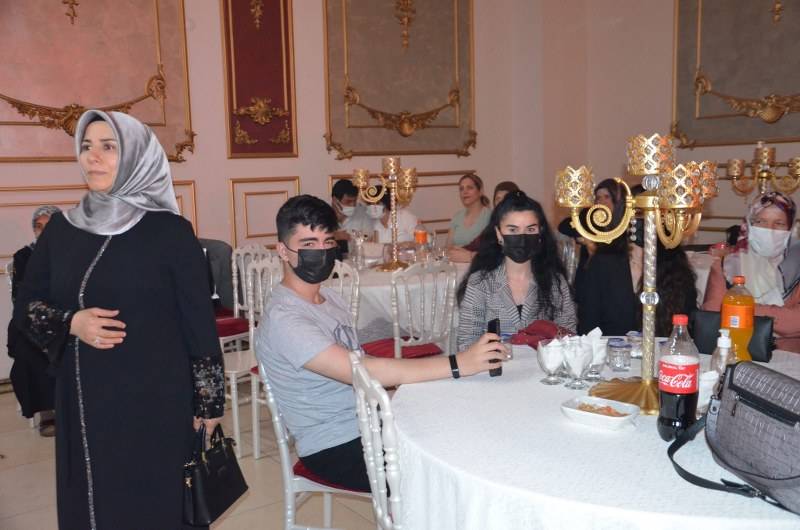 Bahar Gökhan Güngör Muhteşem Düğünle Dünyaevine Girdi 24