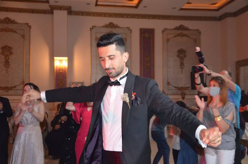 Bahar Gökhan Güngör Muhteşem Düğünle Dünyaevine Girdi 25