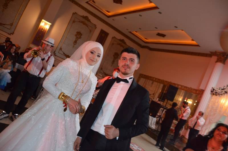 Özge ve Celal Çİfti Dünyaevine girdi 17