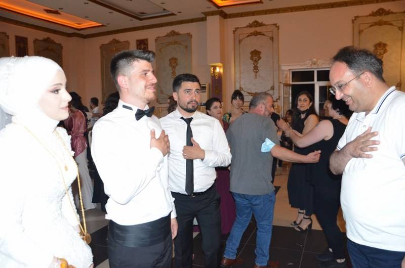 Özge ve Celal Çİfti Dünyaevine girdi 24