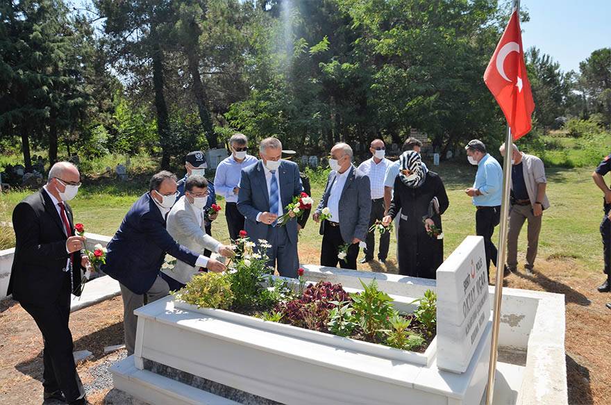 BAFRA’DA 15 TEMMUZ PROGRAMINDA ŞEHİTLER DUALARLA ANILDI 18