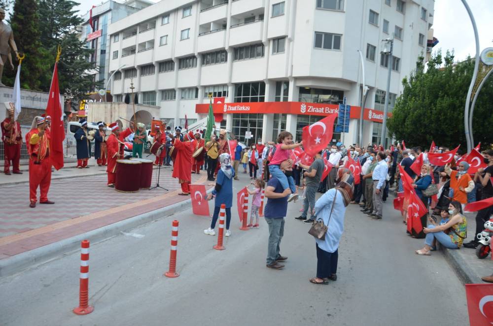 Bafra 15 Temmuz Şehitleri İçin yürürüdü 23